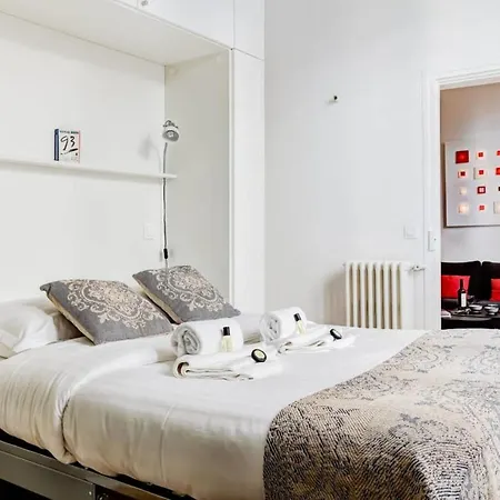 Flat In Saint-germain-des-pres By Guestready Paris