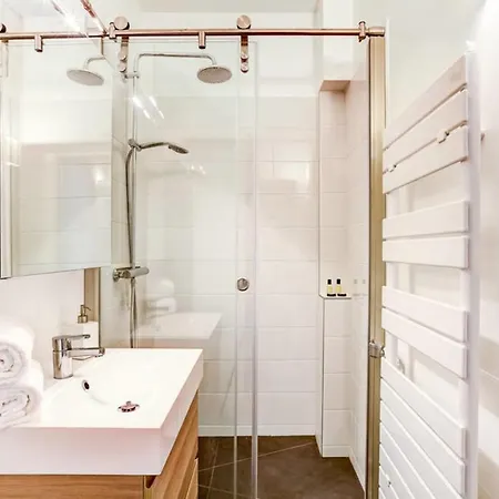 Apartment Flat In Saint-germain-des-pres By Guestready *